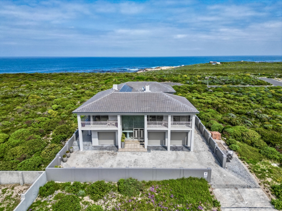 6 Bedroom Property for Sale in Kleinbaai Western Cape